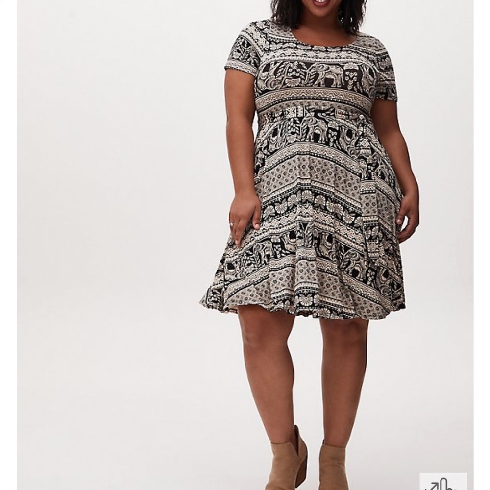 Torrid BLACK STRIPE ELEPHANT PRINT JERSEY TIE FRONT SKATER DRESS size 1